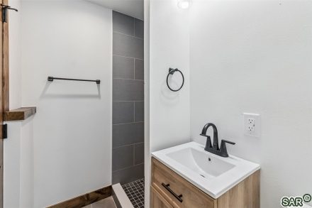 815 Summit Dr photo 28