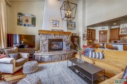 Duplex in Cucumber Patch At Shockhill, Breckenridge, CO — photo 5 (MLS S375189)