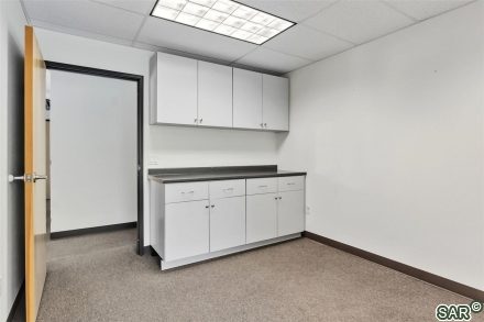 114 Village Pl photo 18