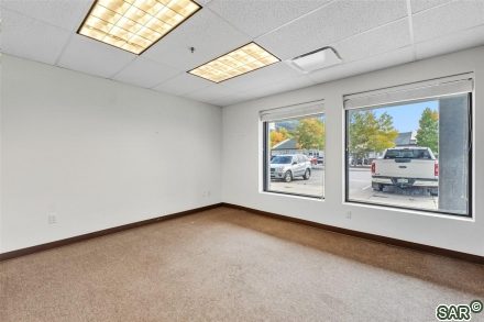 114 Village Pl photo 3