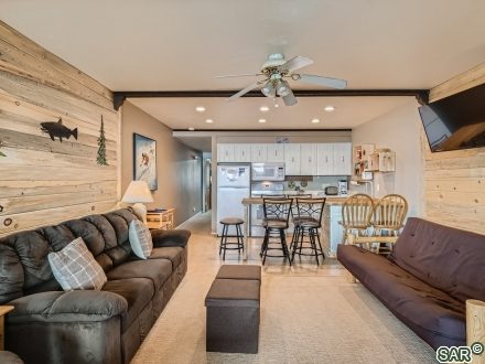 401 W La Bonte St photo 8