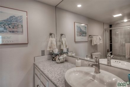 317 W La Bonte St photo 18
