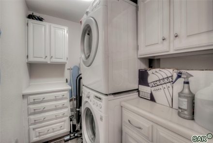 317 W La Bonte St photo 26