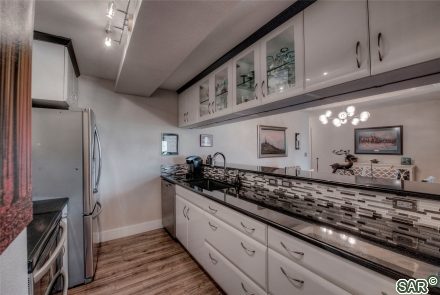 317 W La Bonte St photo 9