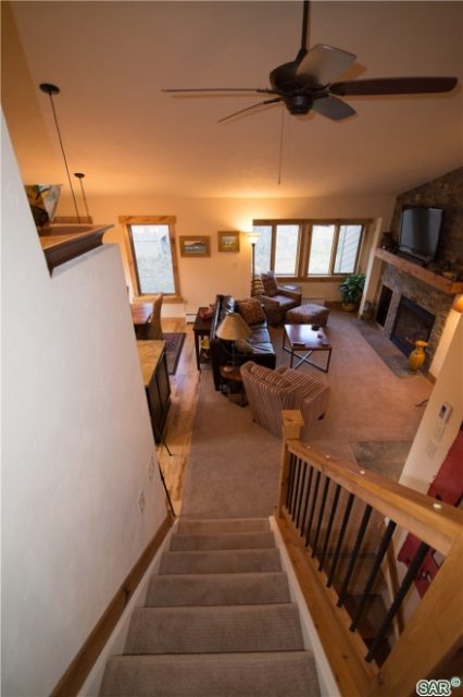 1570 Badger Lane photo 16