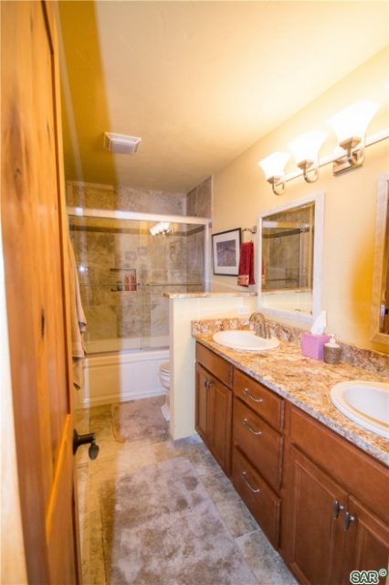 1570 Badger Lane photo 22