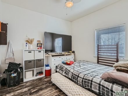 554 Brian Ave photo 4