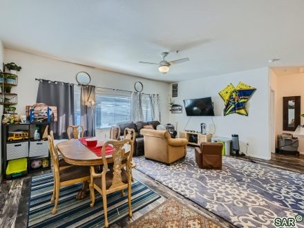 554 Brian Ave photo 9