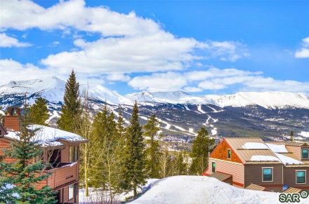 Condo in Hideaway Condo, Breckenridge — photo 2 Condo in Hideaway Condo, Breckenridge, CO — photo 2 (MLS S375580)