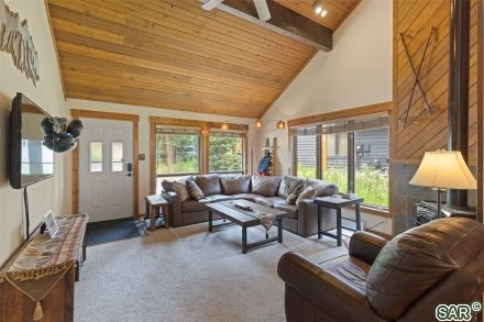 39 New England Dr photo 10
