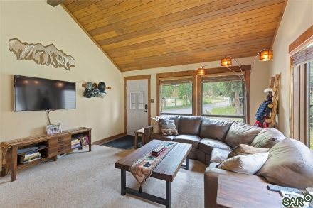39 New England Dr photo 11