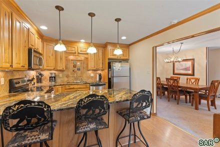 39 New England Dr photo 18