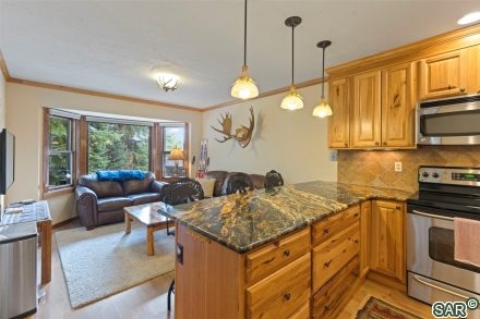 39 New England Dr photo 20