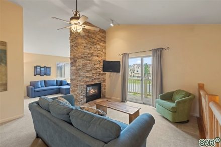 1507 Point Dr photo 4