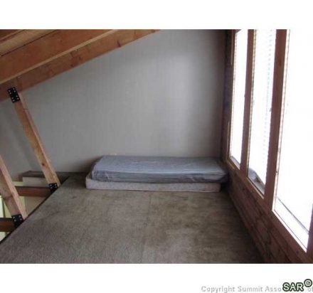 101 Reliance Dr photo 11