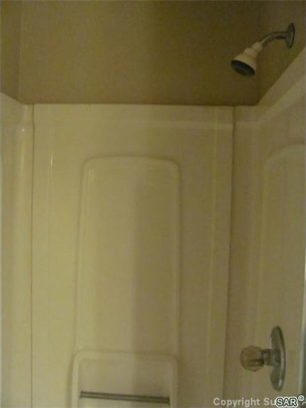 101 Reliance Dr photo 17
