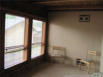 101 Reliance Dr photo 20