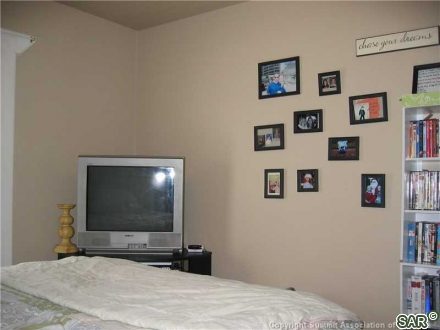 101 Reliance Dr photo 23