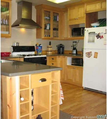 101 Reliance Dr photo 3
