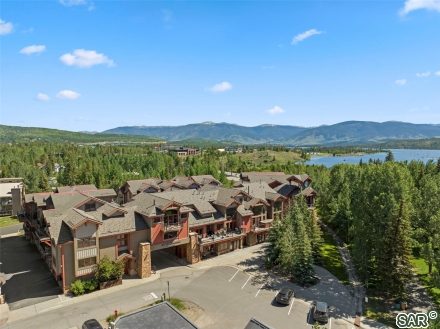 Townhome in Marina Park Condo, Frisco — photo 1 Townhome in Marina Park Condo, Frisco, CO — photo 1 (MLS S375824)