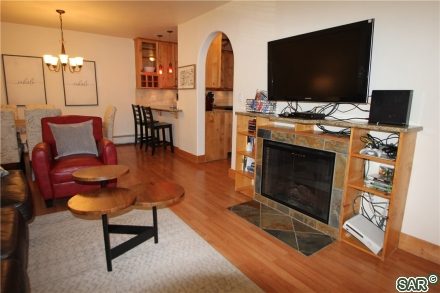 Condo in Gold Creek, Breckenridge — photo 5 Condo in Gold Creek, Breckenridge, CO — photo 5 (MLS S375842)