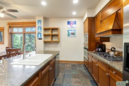 280 Trailhead Drive 3014 photo 18