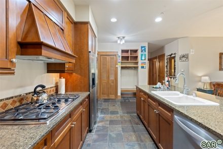 280 Trailhead Drive 3014 photo 19