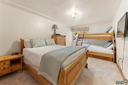 107 Skiwatch Dr photo 11