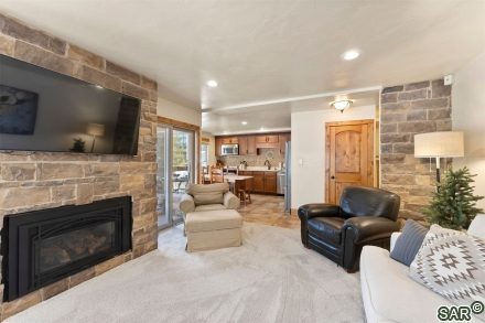 Condo in Skiwatch Condo, Breckenridge, CO — photo 6 (MLS S375852)