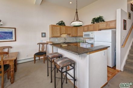 Condo in Gore Trail At Wildernest Condo, Silverthorne — photo 5 Condo in Gore Trail At Wildernest Condo, Silverthorne, CO — photo 5 (MLS S375968)