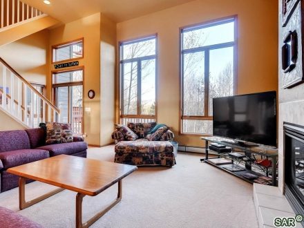 1512 Point Dr photo 6