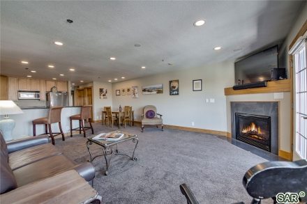 135 Main St, Dillon, CO — main photo