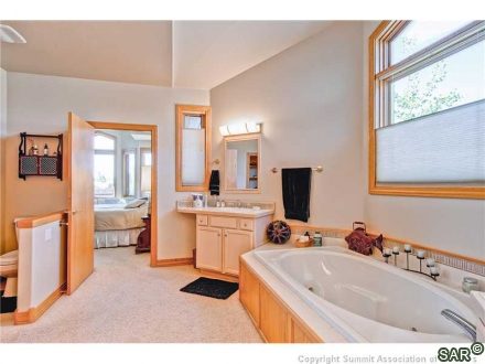 1704 Red Hawk Rd photo 11