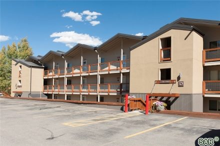 Condo in Silver Queen West Condo, Silverthorne — photo 2 Condo in Silver Queen West Condo, Silverthorne, CO — photo 2 (MLS S376104)