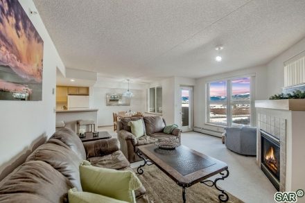 980 Lakepoint Dr photo 3