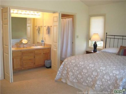 412 Galena St photo 9