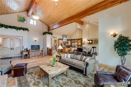 134 Grandview Dr photo 8