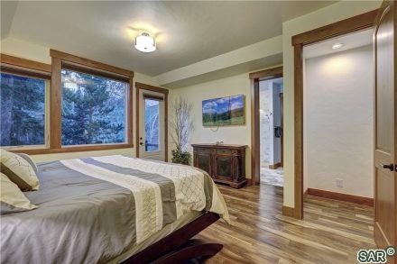 95 Riverside Place photo 19