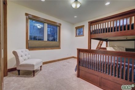 95 Riverside Place photo 27