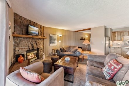 72 Corinthian Cir photo 4
