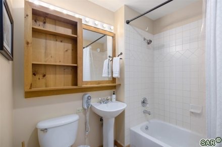 100 Dercum Square 8365 photo 26