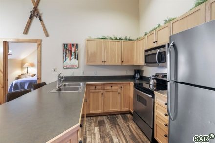 100 Dercum Square 8365 photo 9