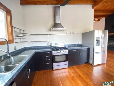 28 Lakeview Ave photo 9