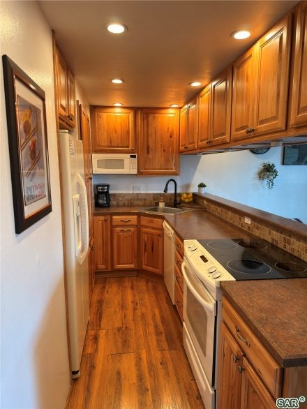 Condo in Lake View Condo, Dillon, CO — photo 6 (MLS S376539)