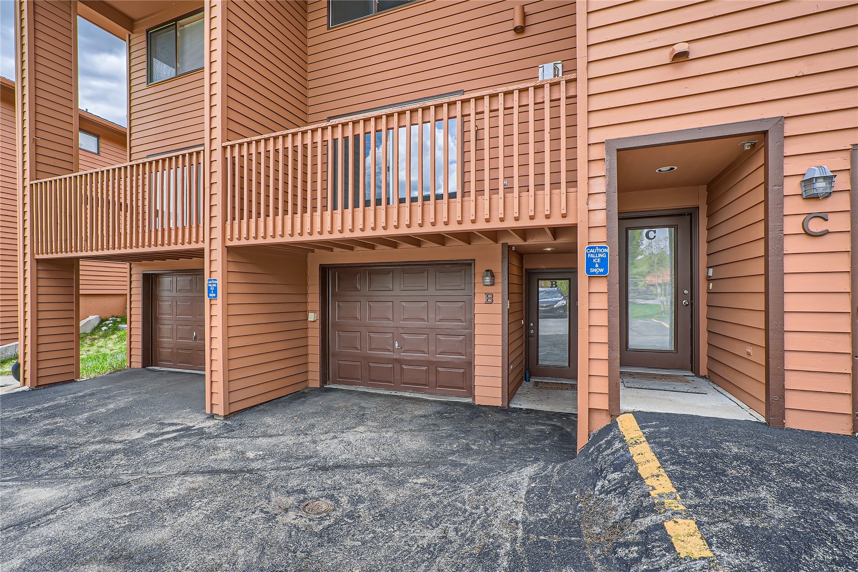 725 Meadow Creek Dr, Frisco, CO — main photo