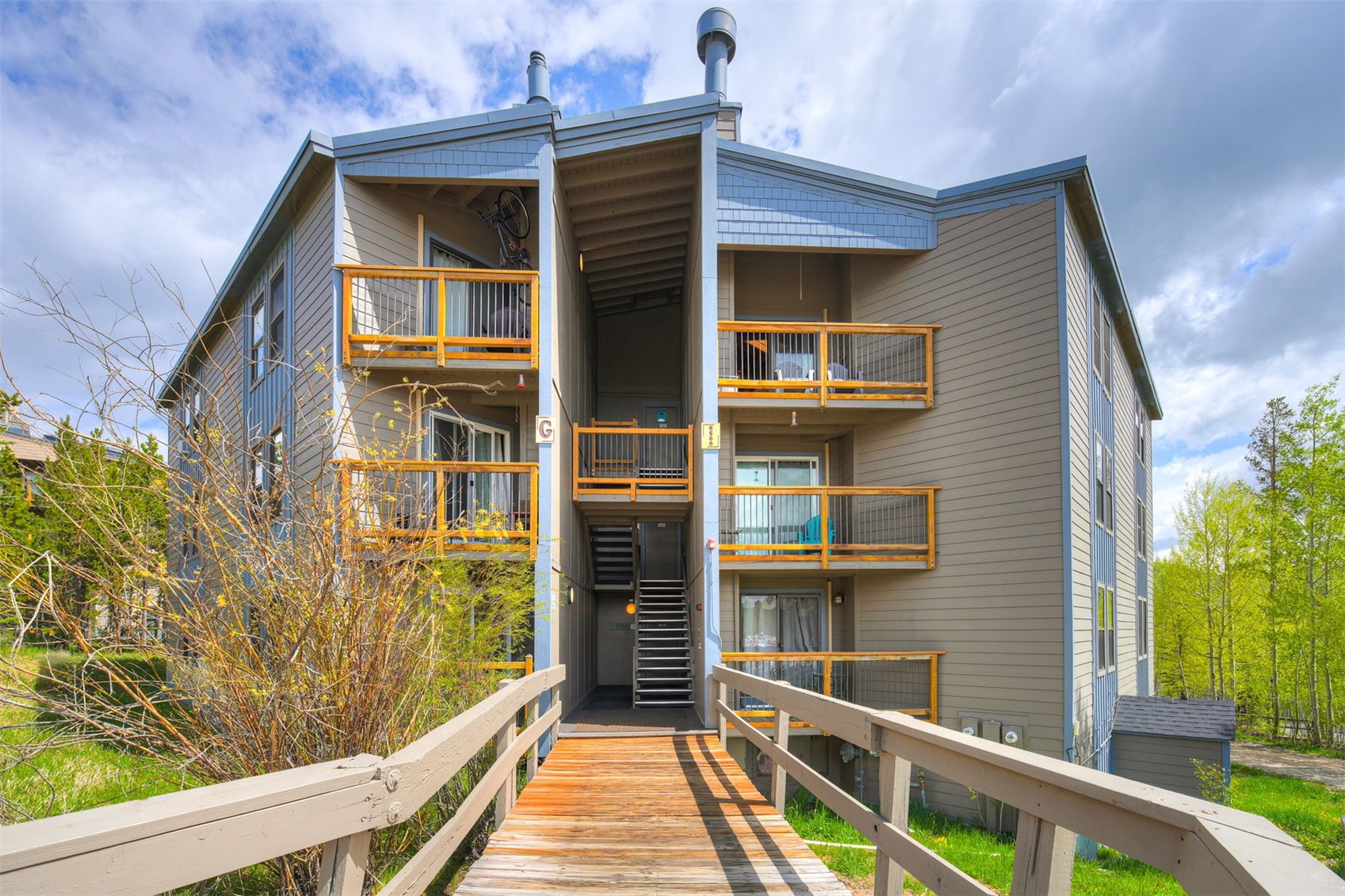 8500 Ryan Gulch Rd, Wildernest, CO — main photo