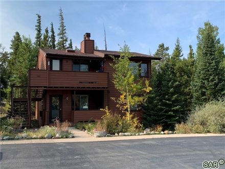 Condo in Hideaway Condo, Breckenridge — photo 2 Condo in Hideaway Condo, Breckenridge, CO — photo 2 (MLS S376687)