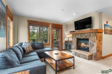 Condo in Mountain Thunder Lodge, Breckenridge, CO — photo 4 (MLS S376712)