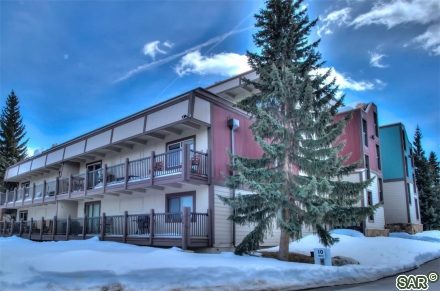 Condo in Ski And Racquet Club Condo, Breckenridge — photo 1 Condo in Ski And Racquet Club Condo, Breckenridge, CO — photo 1 (MLS S376726)
