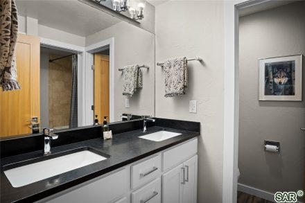 535 S Park Ave photo 15